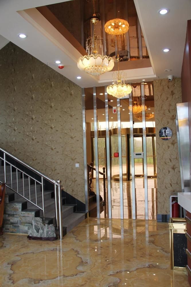 Super 8 Hotel Жинан Екстериор снимка